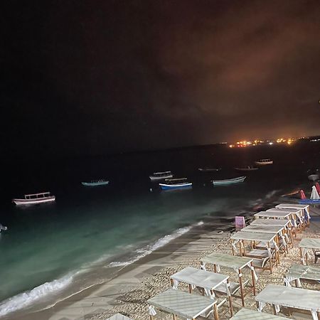 Mandala Beach Club Otel Pendales Dış mekan fotoğraf
