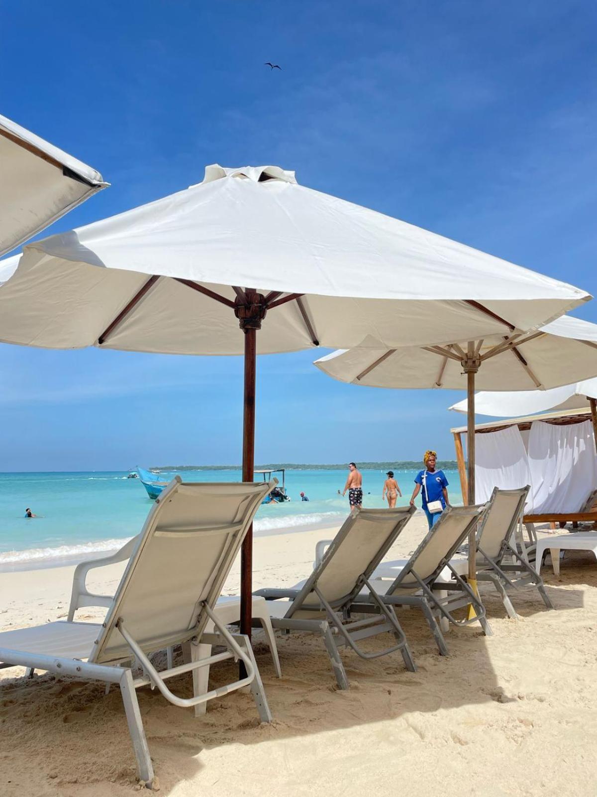 Mandala Beach Club Otel Pendales Dış mekan fotoğraf